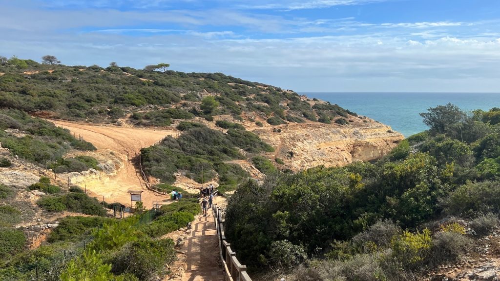 Uitzicht tijdens de Seven Hanging Valleys Trail in de Algarve