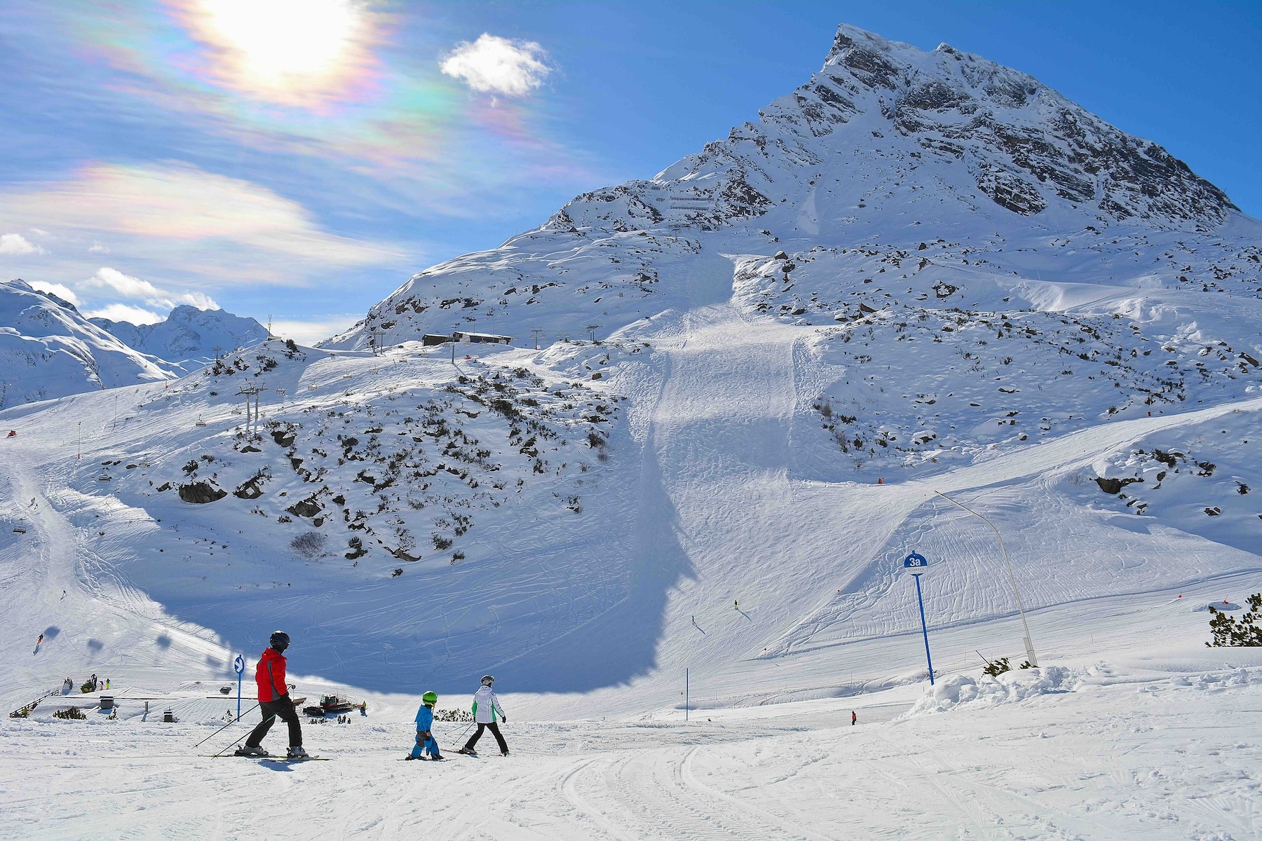 Zonnige skidag in Galtür