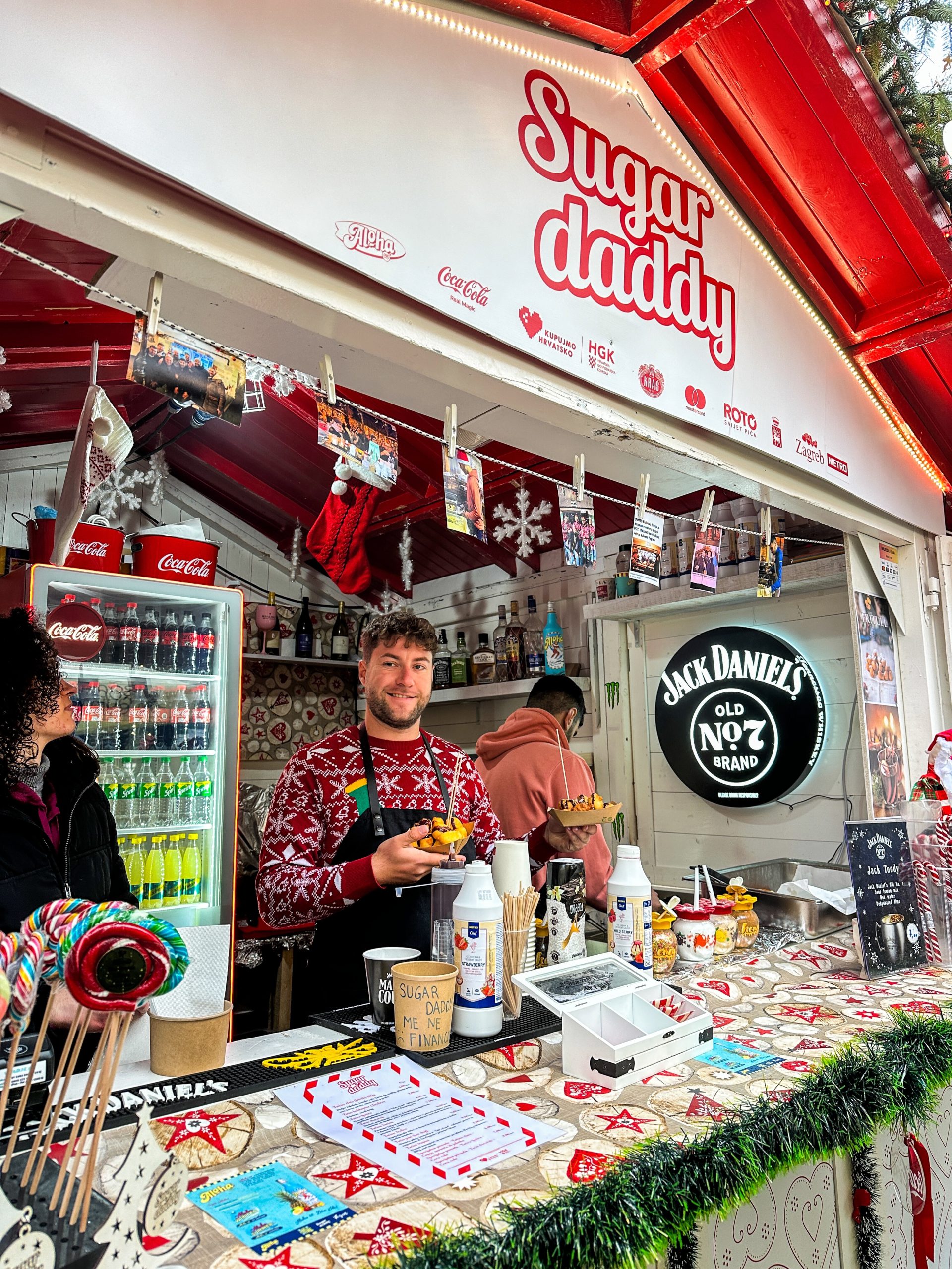 Door heel Zagreb vind je de kerstmarkten, met vooral veel lekker eten en drinken