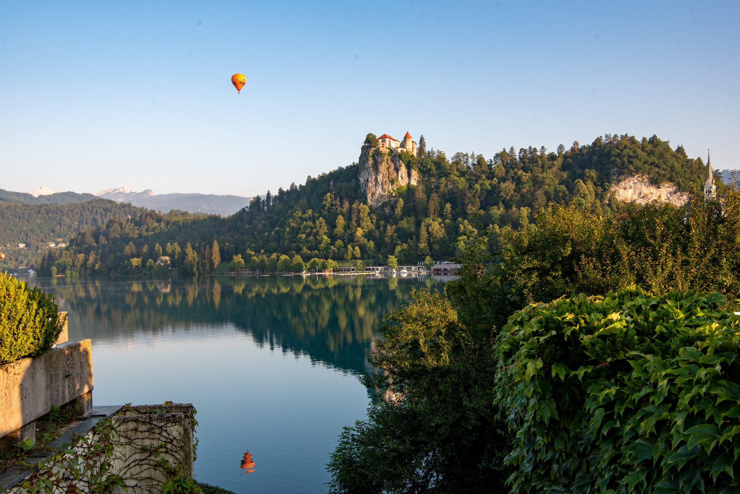 Het kasteel van Bled in het eerste ochtendlicht