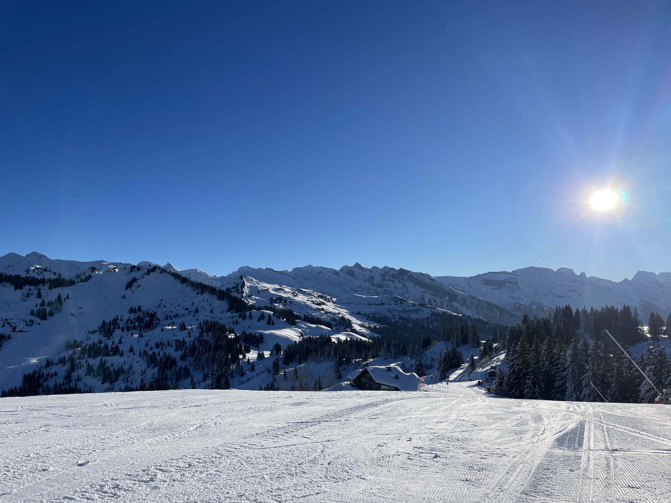 …schijnt de zon! Dit gebied heet niet voor niets Portes du Soleil.