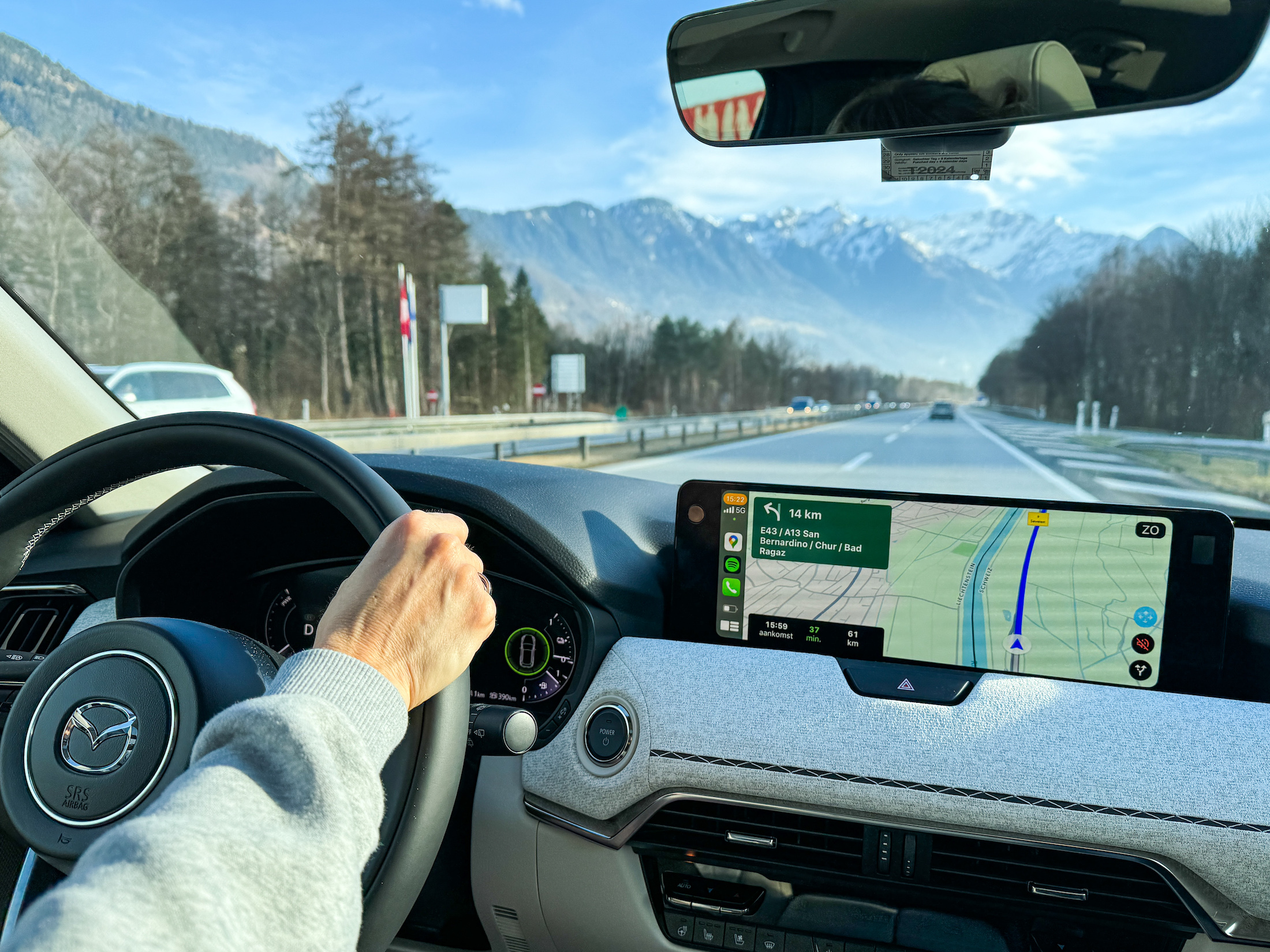 Zorg zelf voor een groene reis naar de Alpen: wij reizen met de Mazda CX-60 Plug-in Hybride
