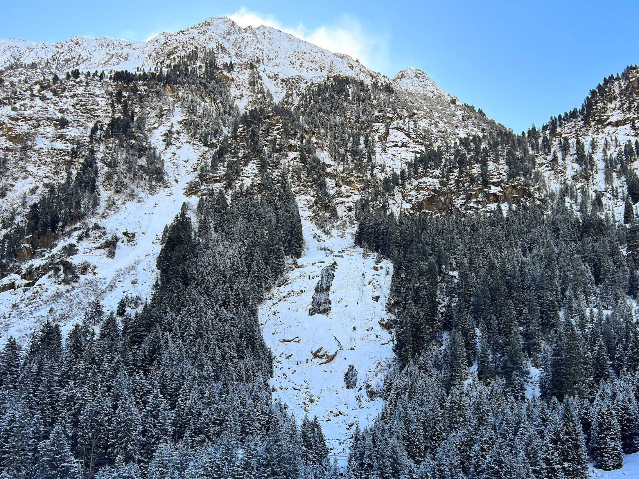 De Grawa waterval in de winter