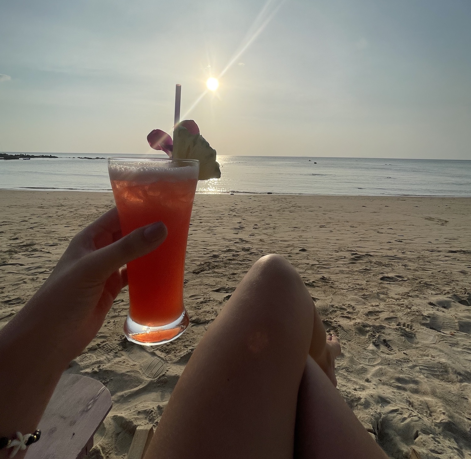 Elke dag de zonsondergang kijken op het strand; wat een feestje op Koh Lanta