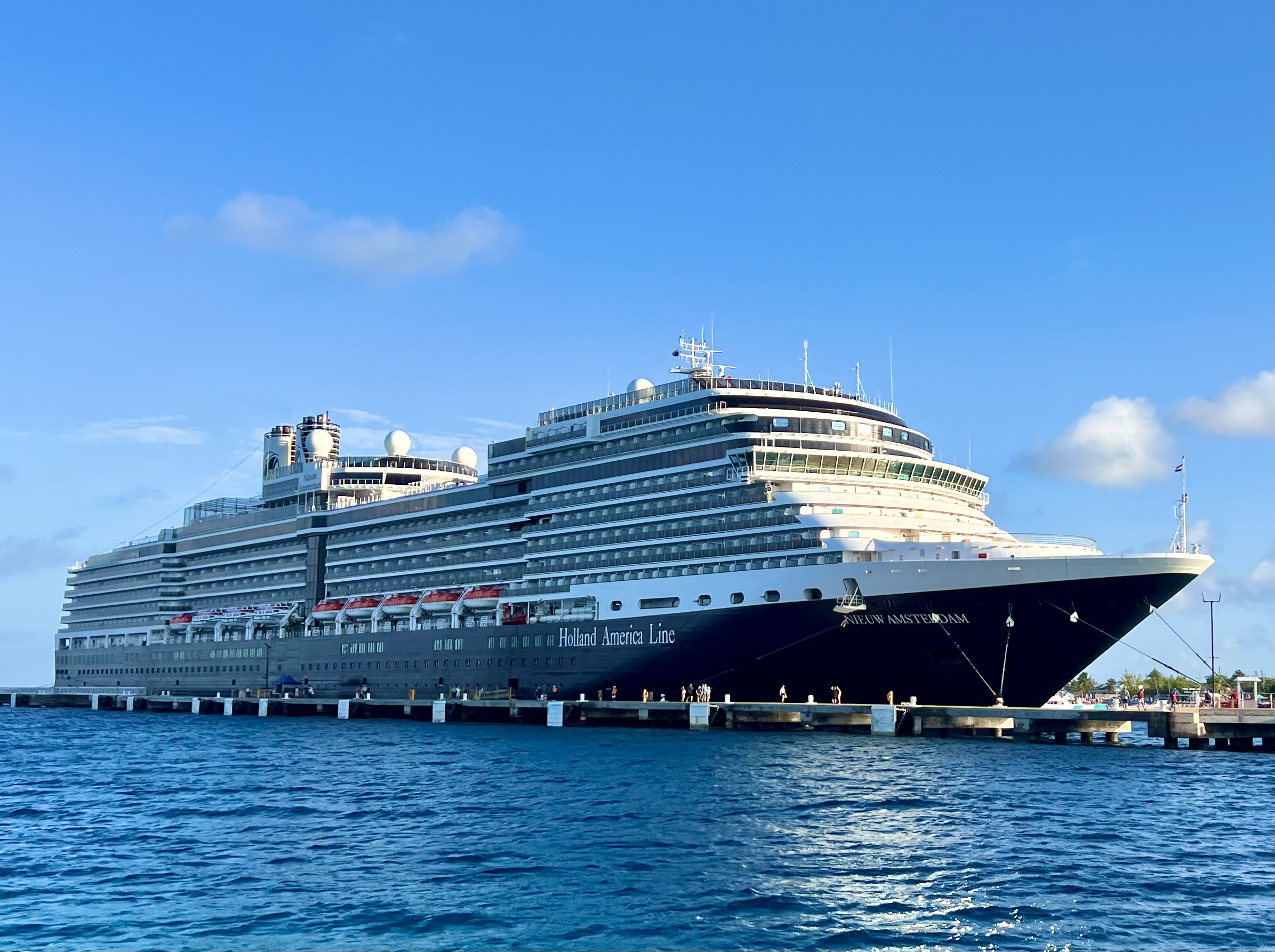 De Nieuw Amsterdam in volle glorie