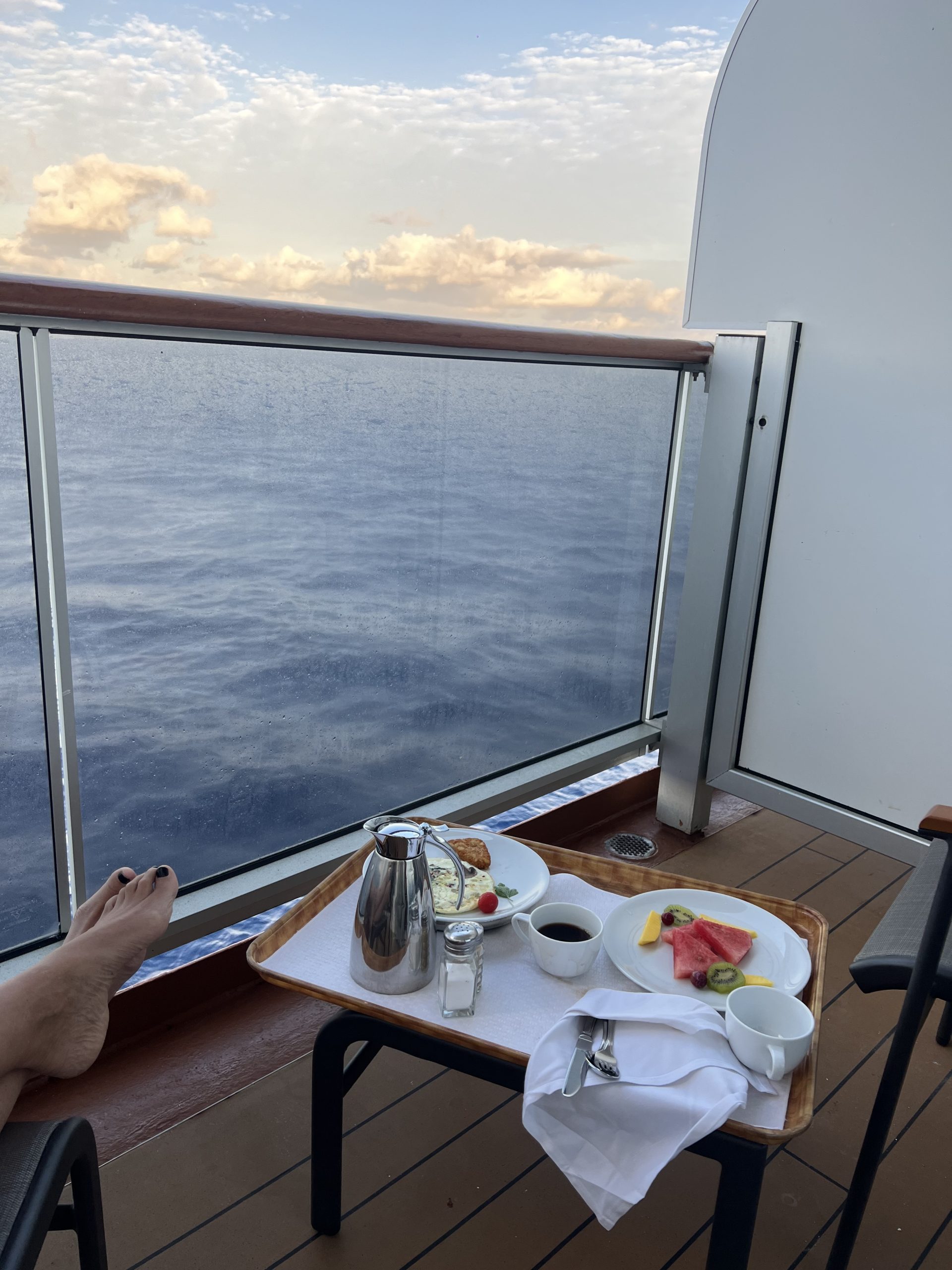 Roomservice! Hoe luxe is dat, ontbijten op je balkonnetje en wachten op de zonsopkomst?