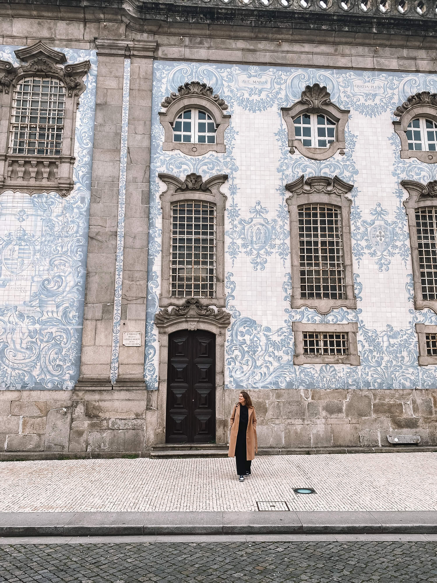 Mooie plaatjes schieten bij Igreja do Carmo