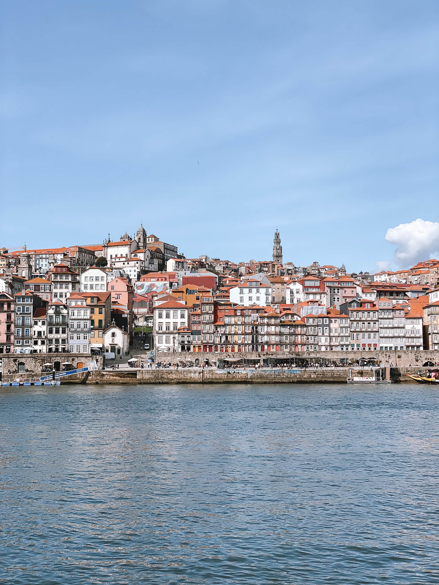 Vanaf Vila Nova de Gaia heb je het mooiste uitzicht op Porto