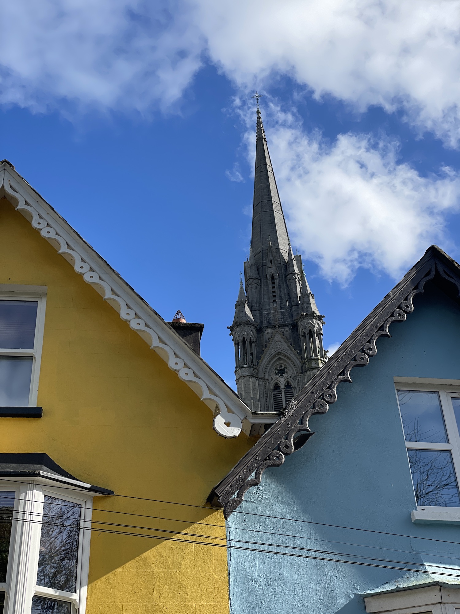 Slenter op een zonnige dag rond in het gezellige Cobh!
