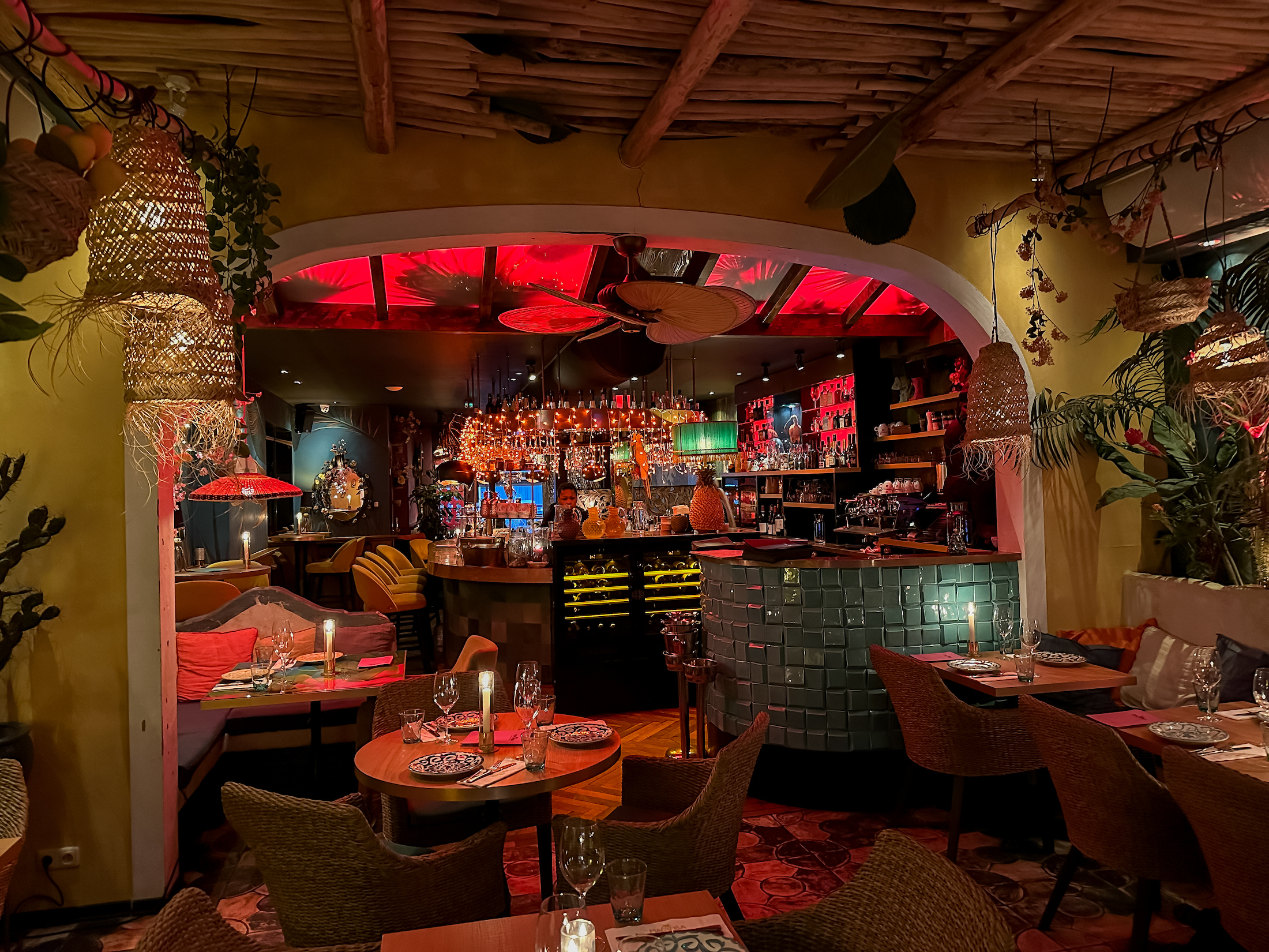 In het restaurant Macamba zit je niet alleen heel gezellig, het eten is ook heerlijk!