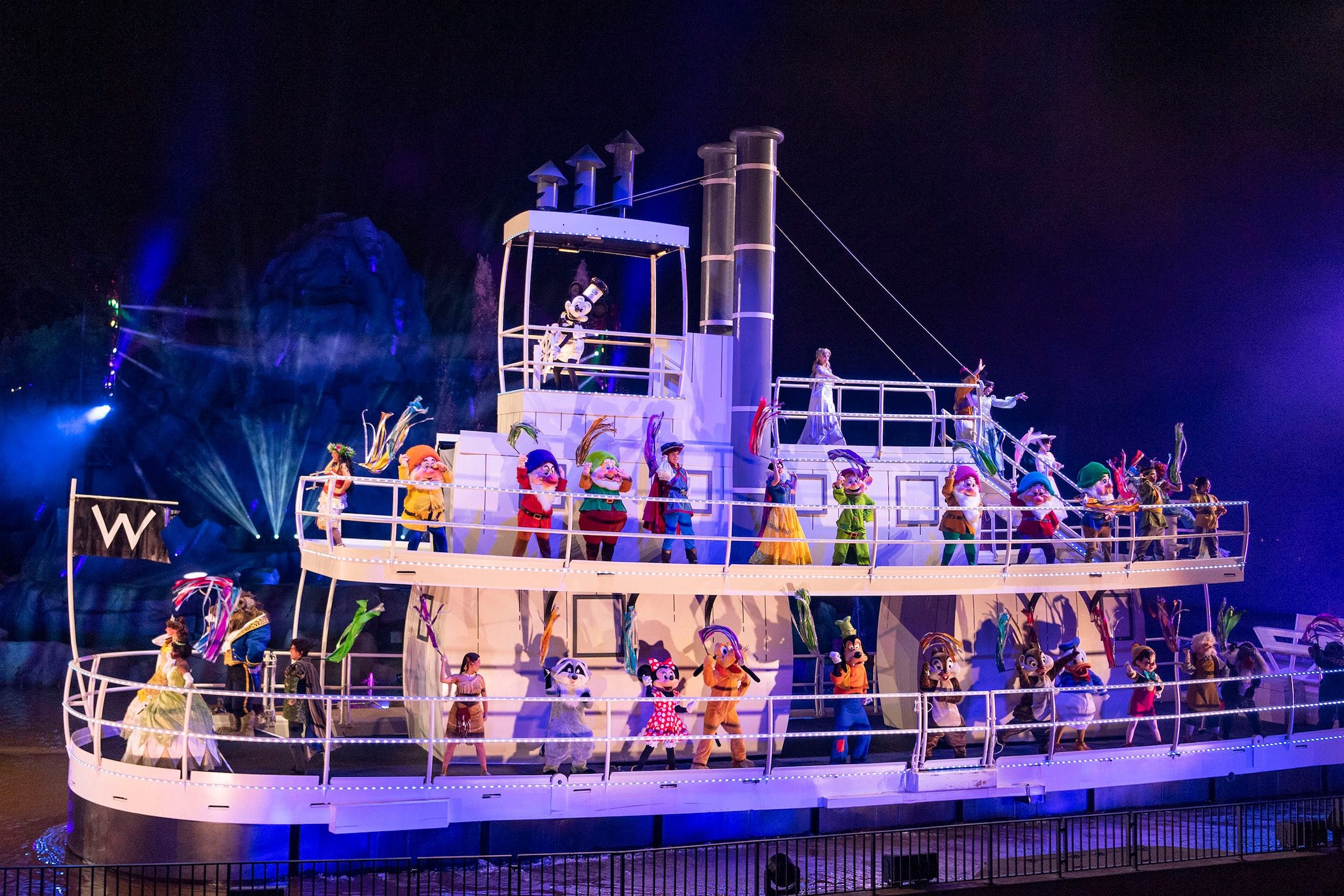 Fantasmic! Returns to Disney’s Hollywood Studios