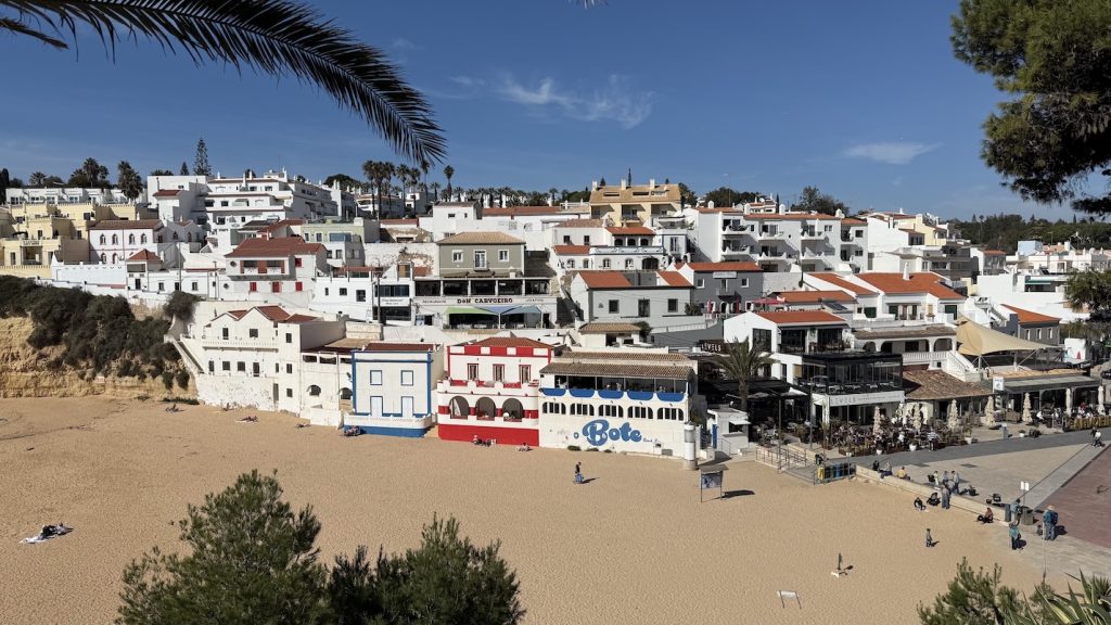 Carvoeiro is een charmant dorpje