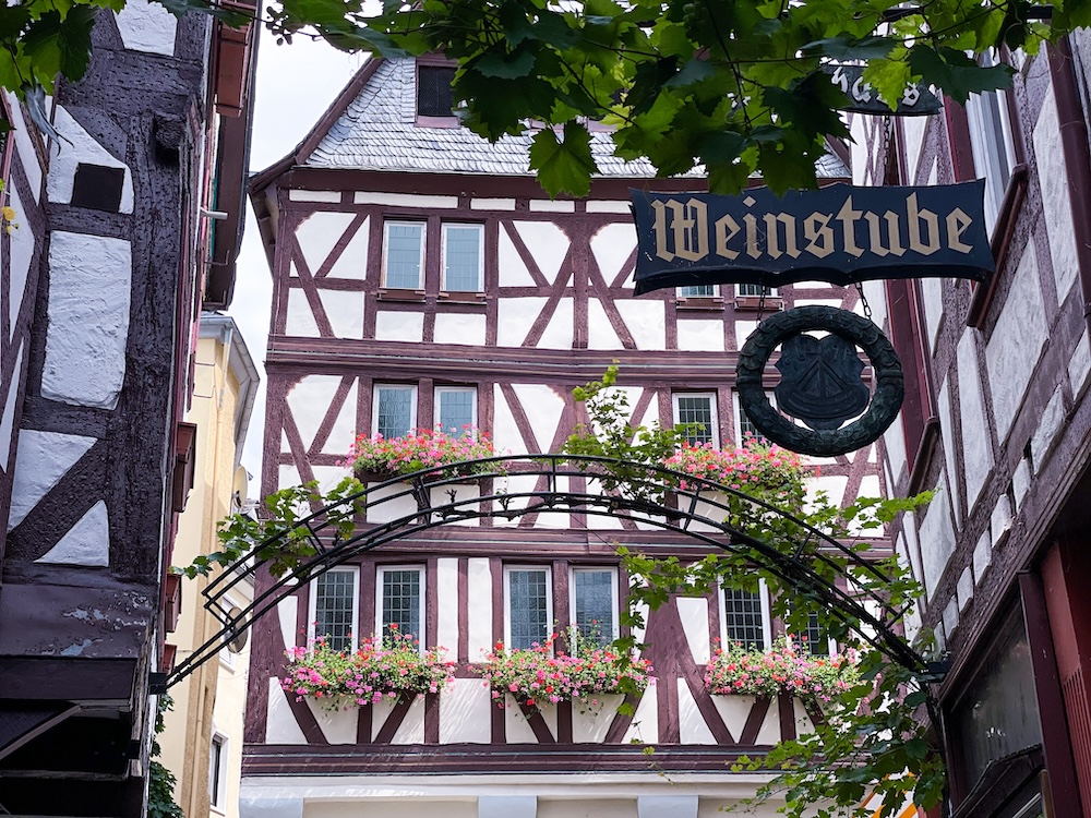 Maak een roadtrip door de Moezelregio en sla het charmante Bernkastel-Kues niet over!