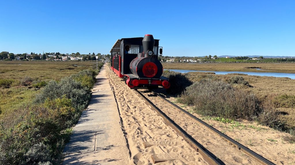Het treintje van Praia do Barril