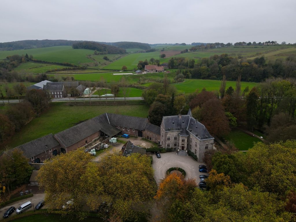 Maak een roadtrip niet ver van huis door het heuvellandschap van Zuid-Limburg.