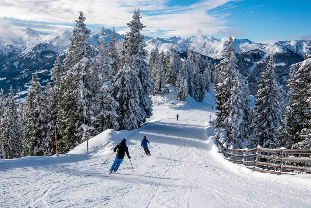 Skiën tussen de bomen in Grossarl in Oostenrijk