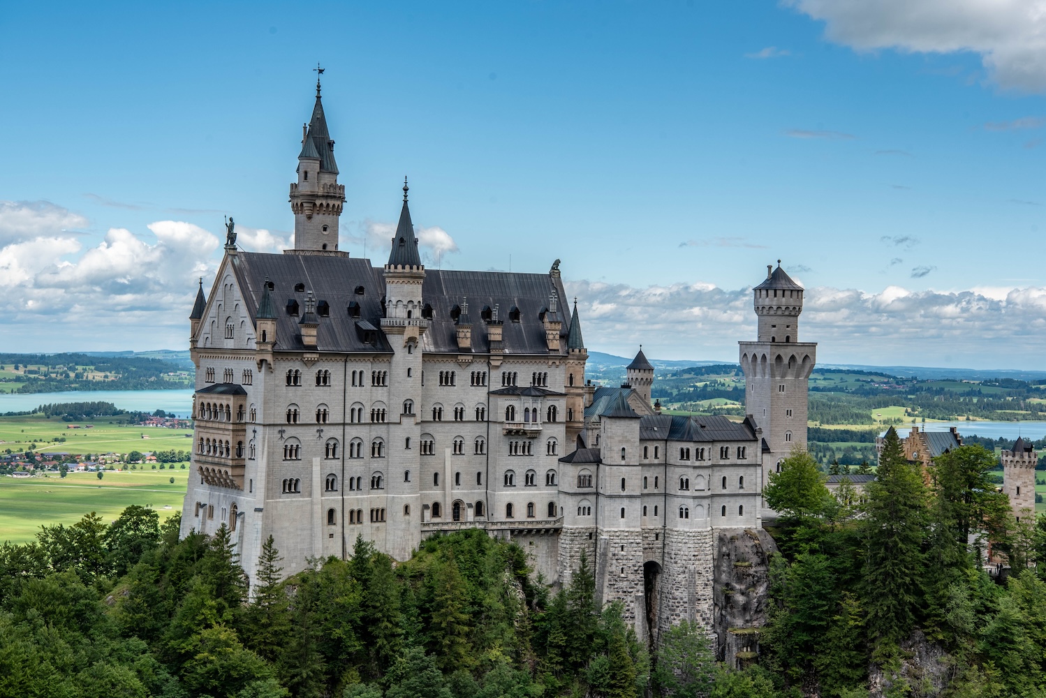 Kasteel Neuschwanstein in het hoogseizoen