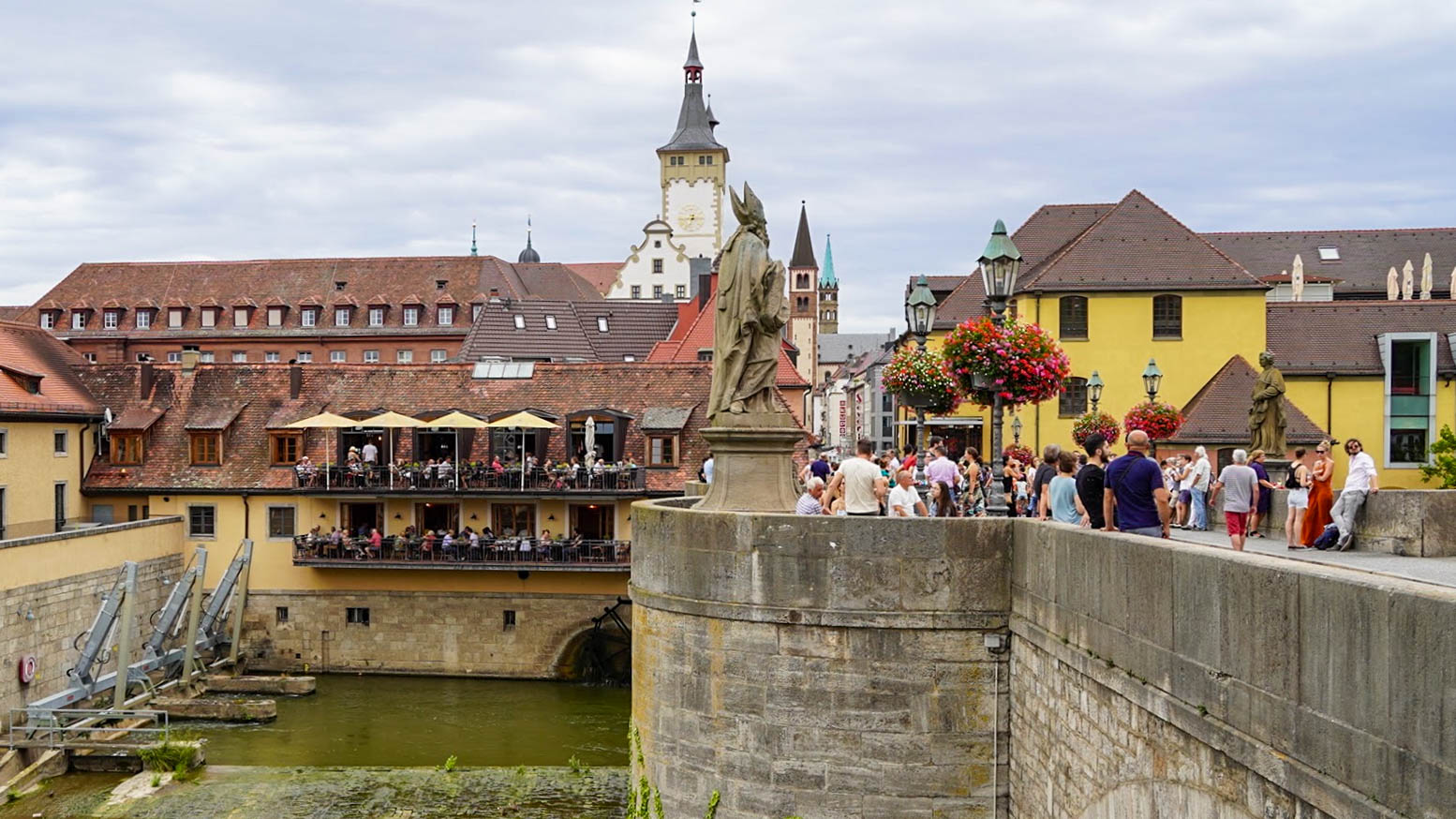 Centrum van Würzburg met de Mainbrücke