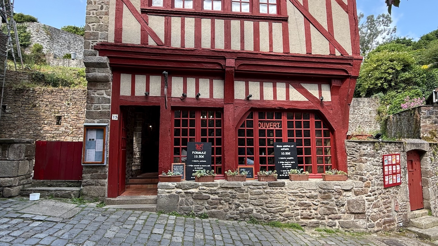Wandeling door Rue du Jerzual in Dinan