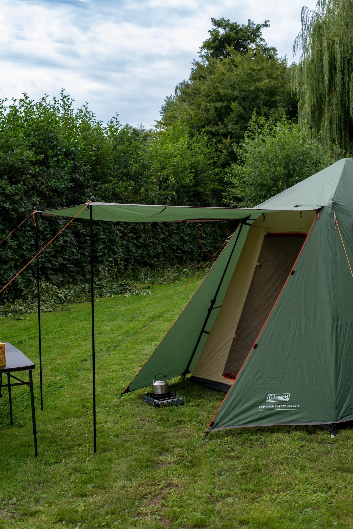 Coleman FastPitch Forest Lodge 4 met luifel