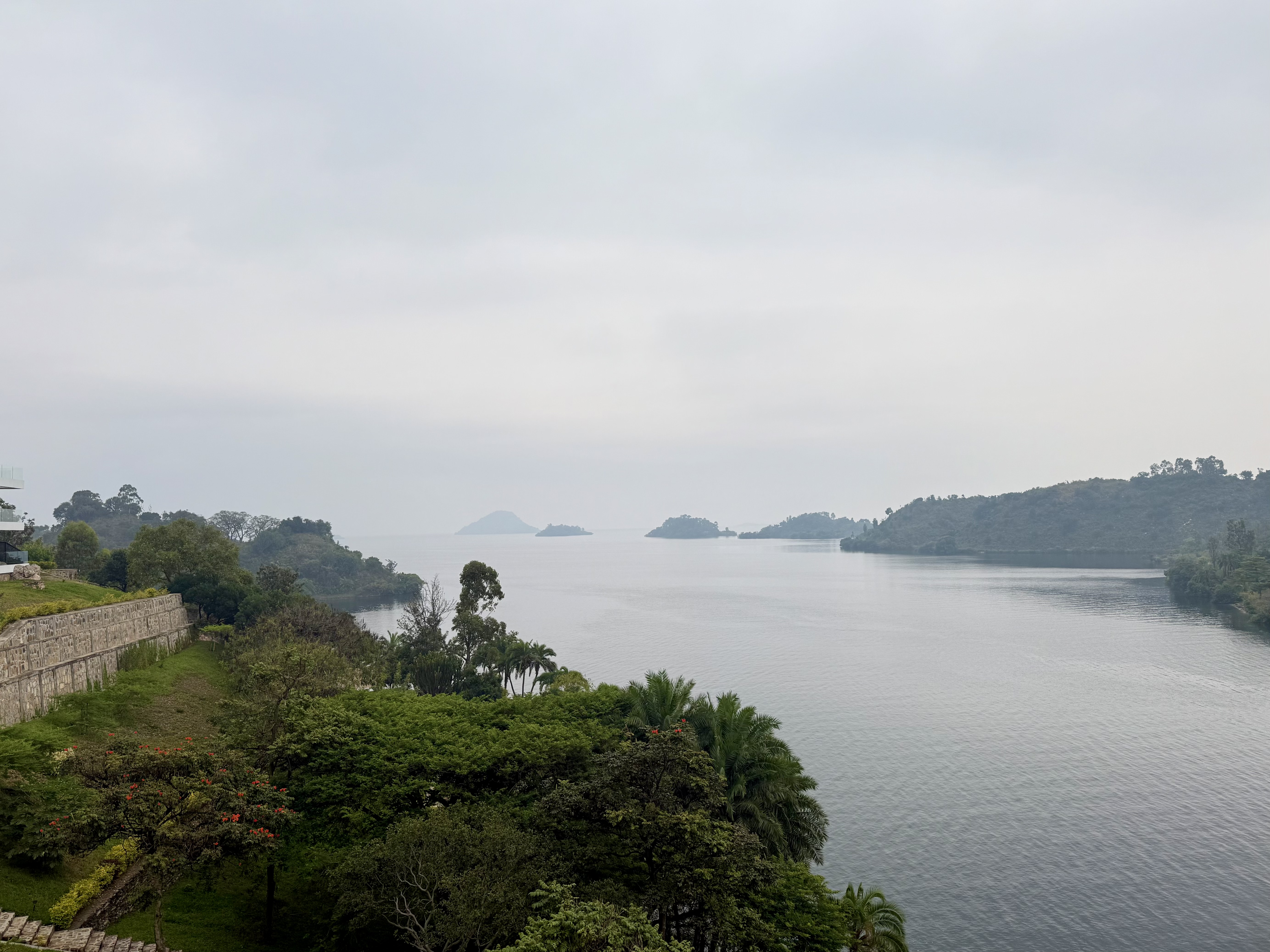 Lake Kivu, uitzicht vanaf het terras van Umurobyi Lodge