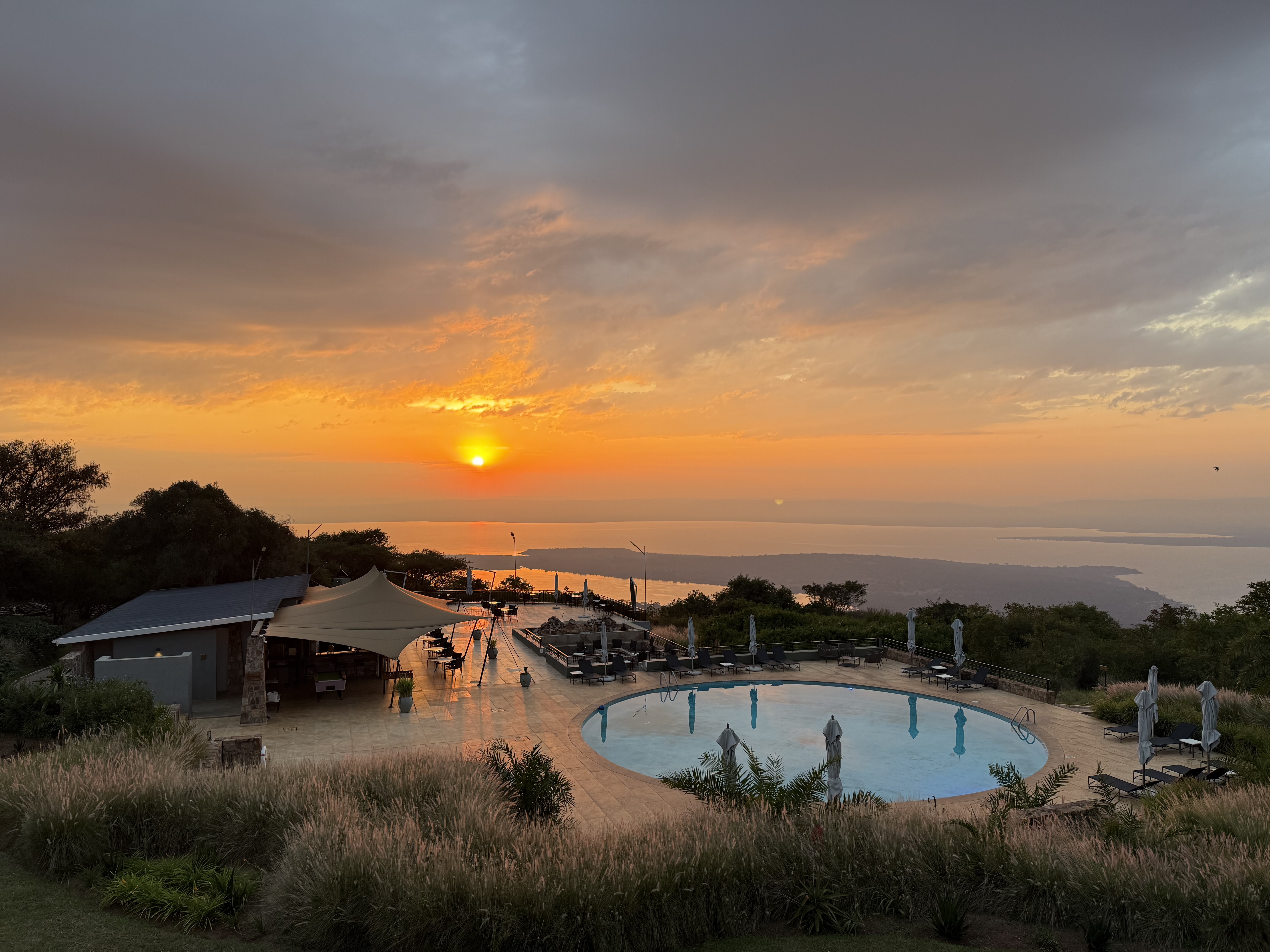 Prachtige zonsopkomst bij Akagera Game Lodge