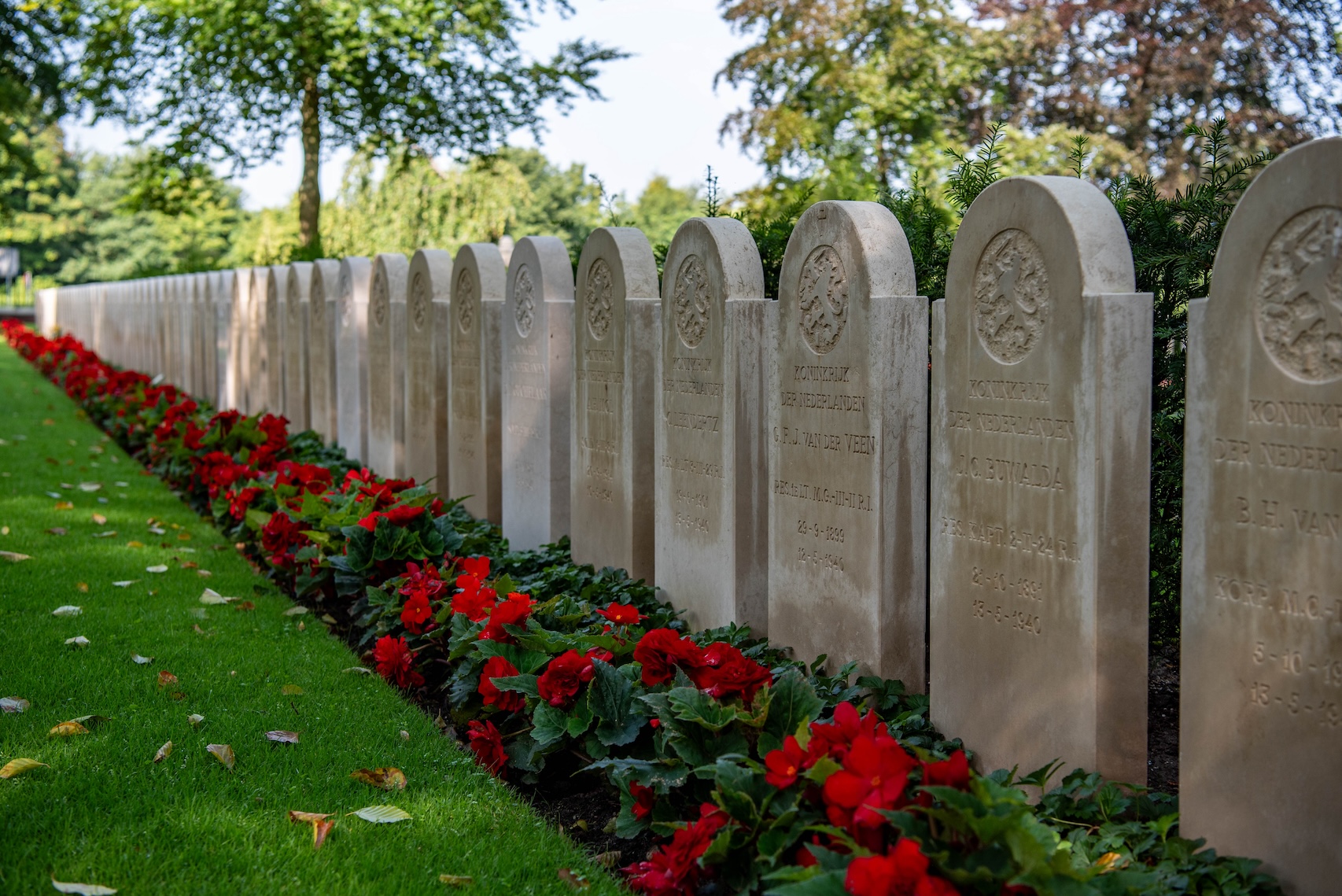 Indrukwekkende graven uit WOII