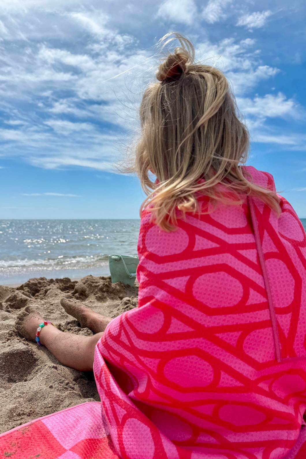 Kinderhanddoek uit de Buvanha kidscollectie in dezelfde print