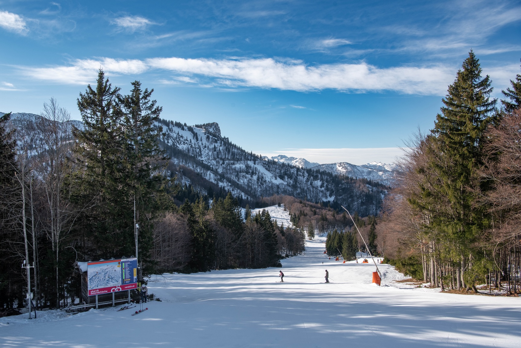 Brede piste in skigebied Kasberg