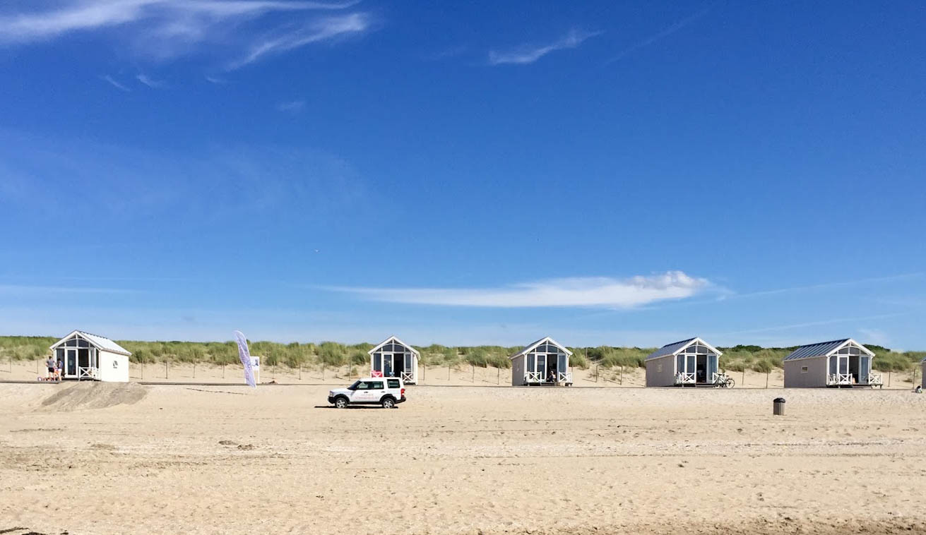 Strandhuisjes op het strand van Kijkduin