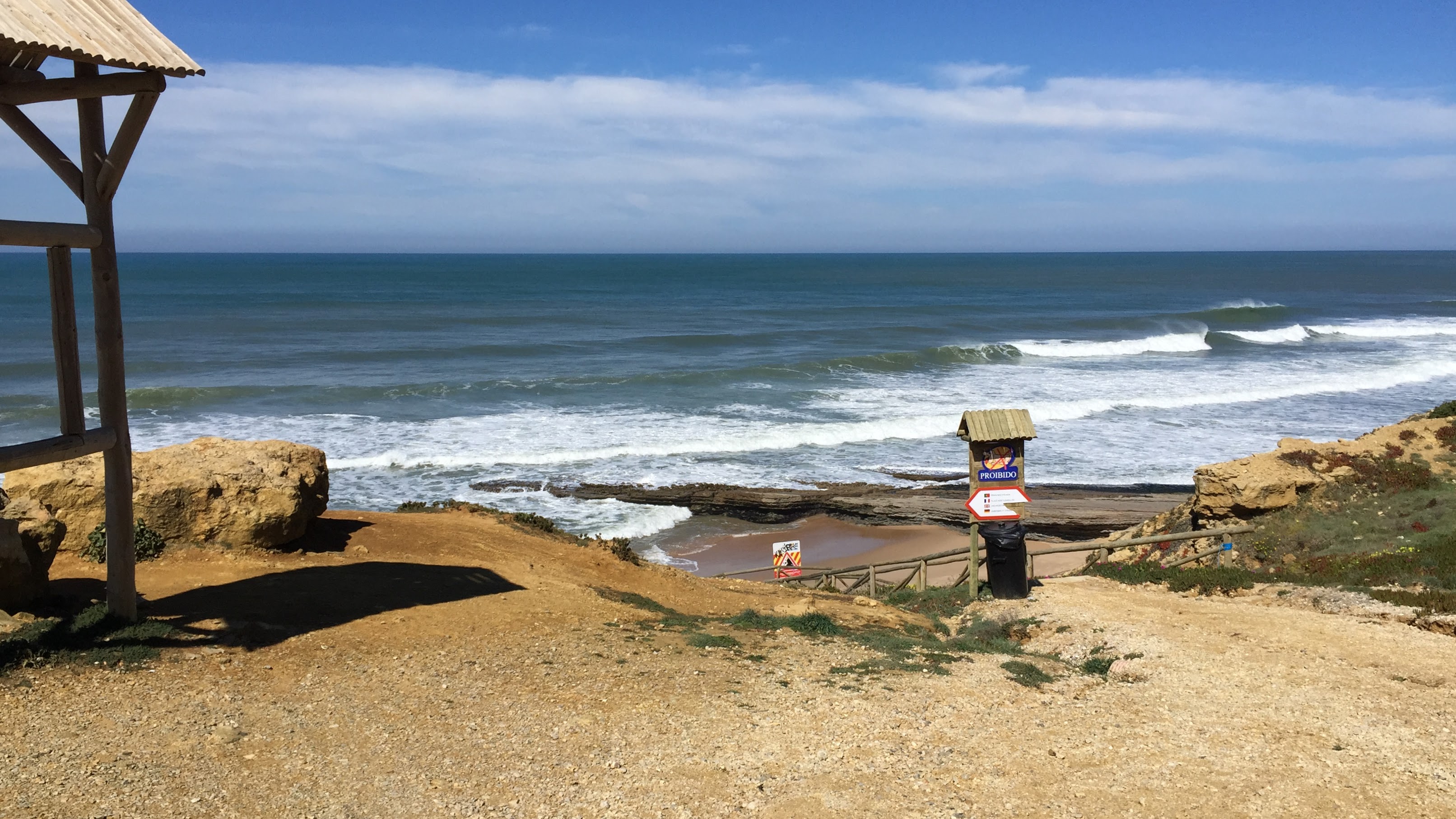 Mooi strand aan de westkust van Portugal