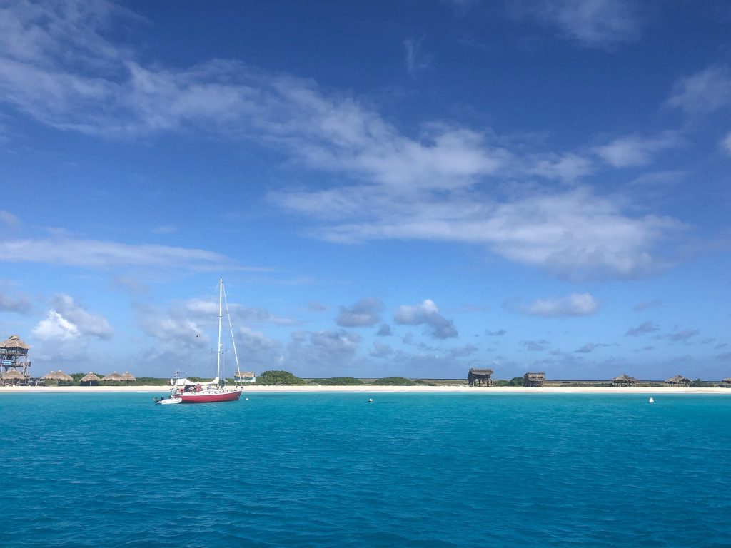 Met de boot naar Klein Curacao