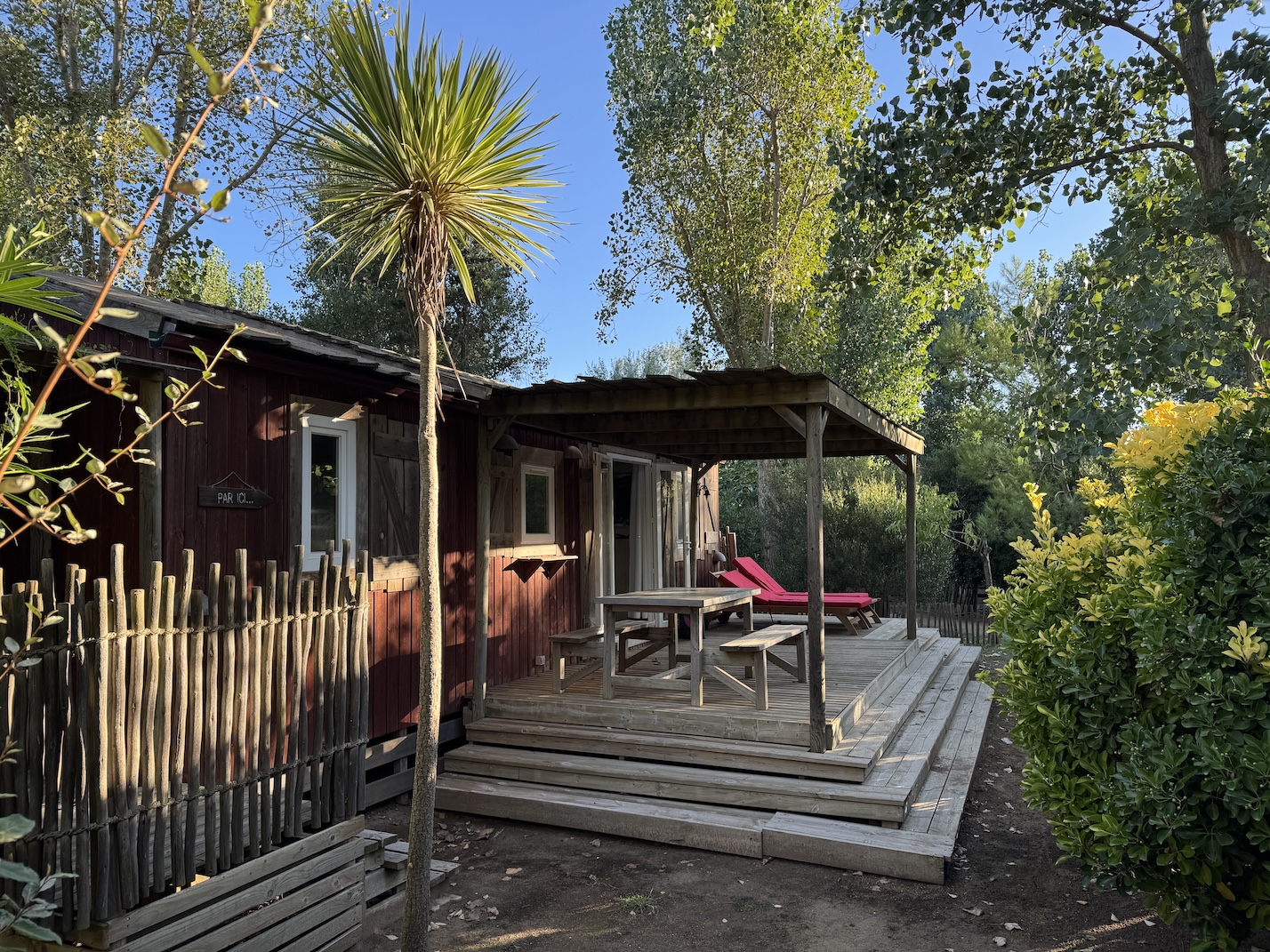 Huisje op camping Le Serignan Plage