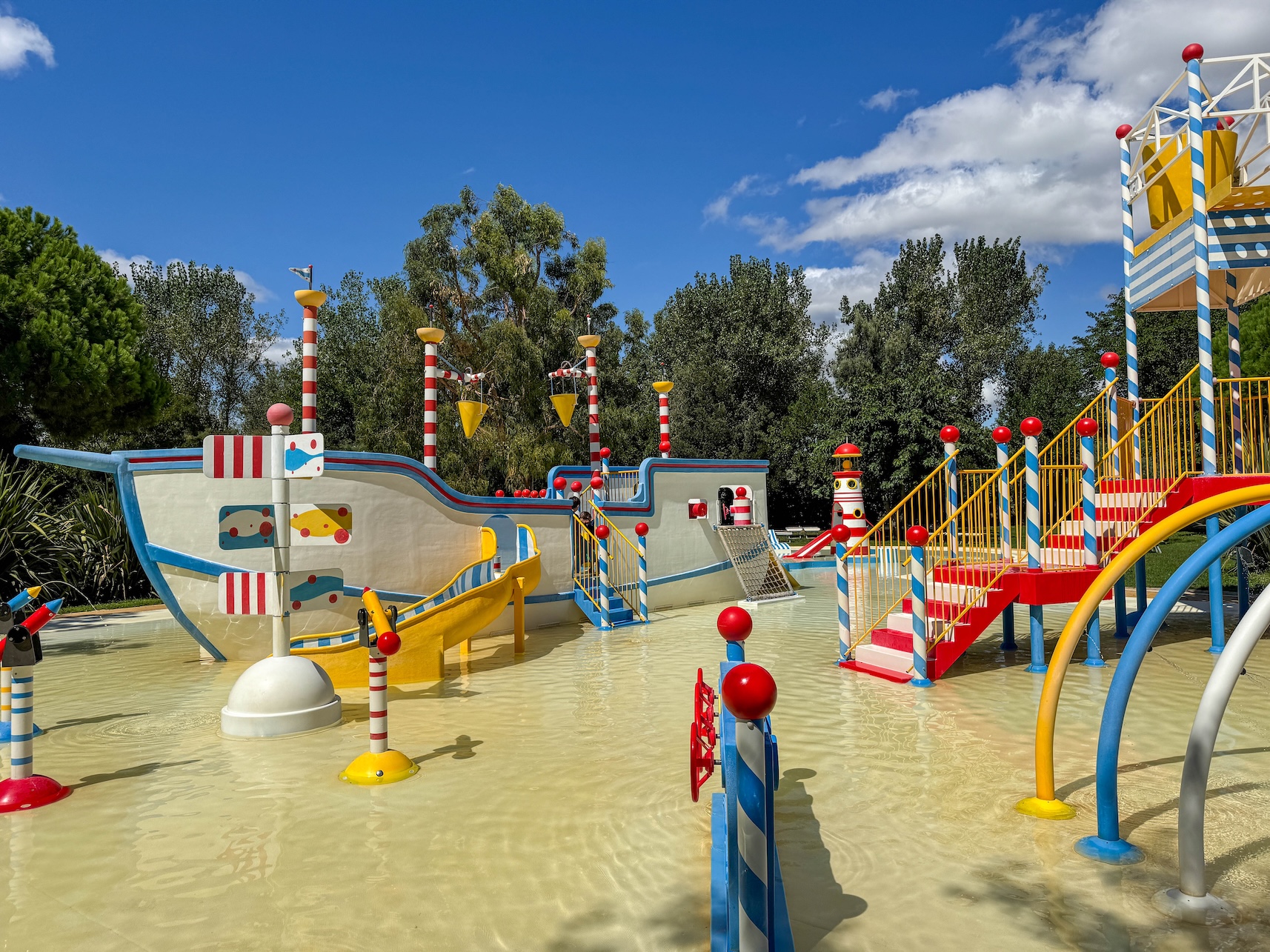 Het zwembad voor kinderen op camping Le Sérignan Plage
