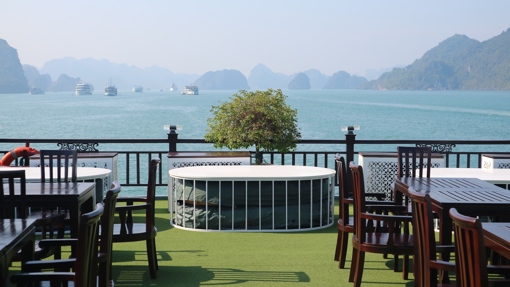 Luxe cruise Halong Bay