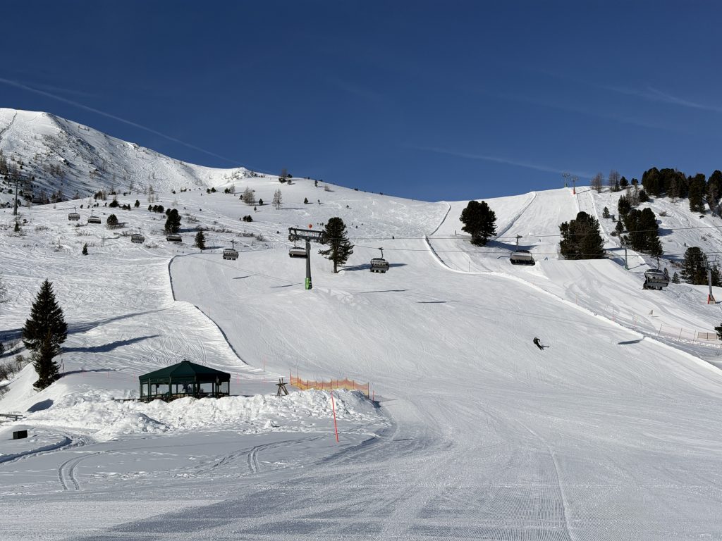 De prachtig geprepareerde pistes van Turacher Höhe nodigen uit voor een prachtige skidag!