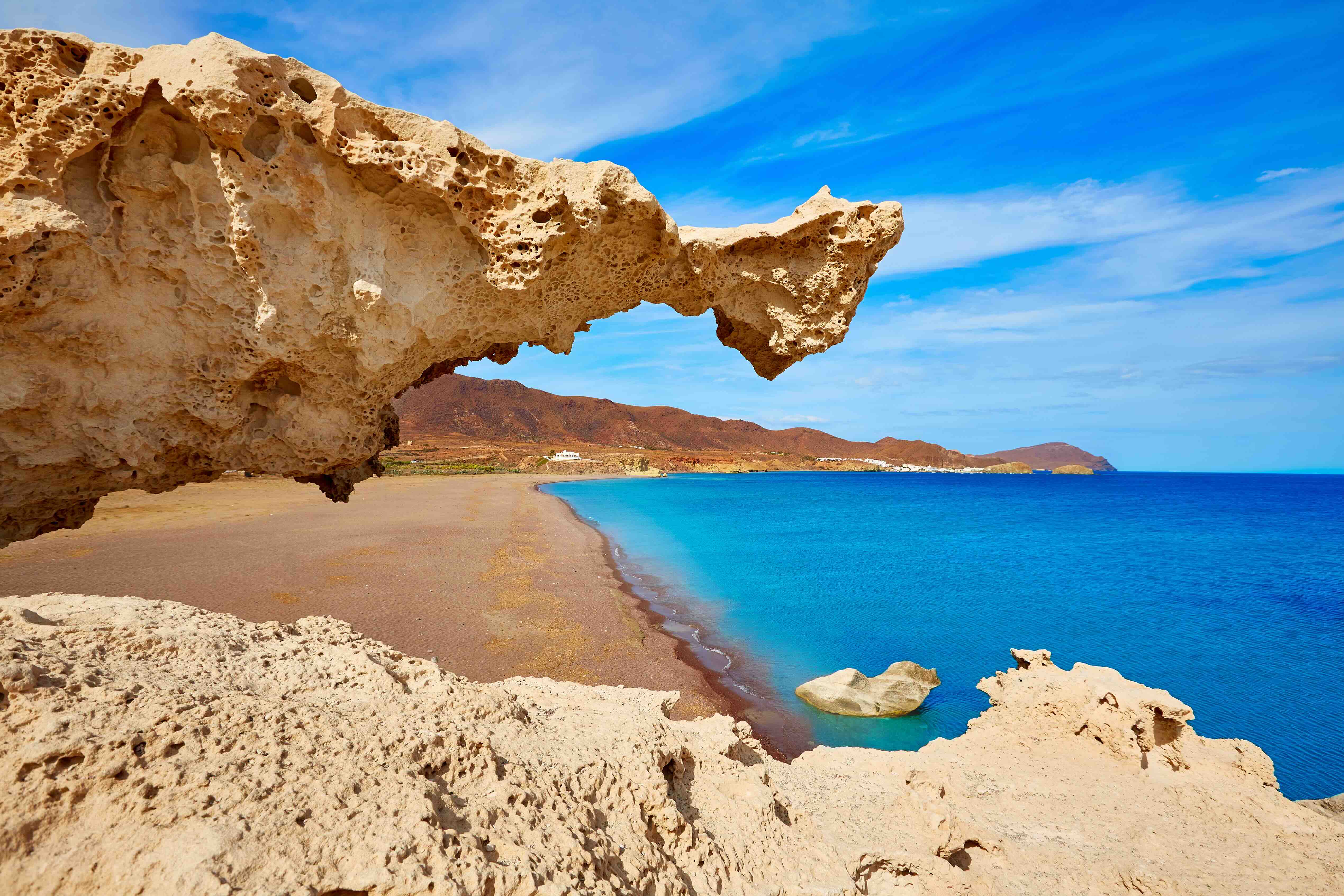 Ongerept strand in Zuid-Spanje