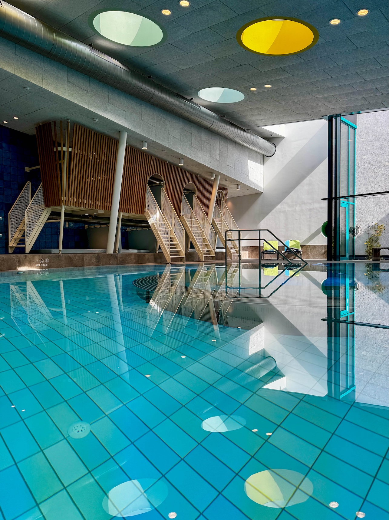 Het zwembad van Hotel Stern
