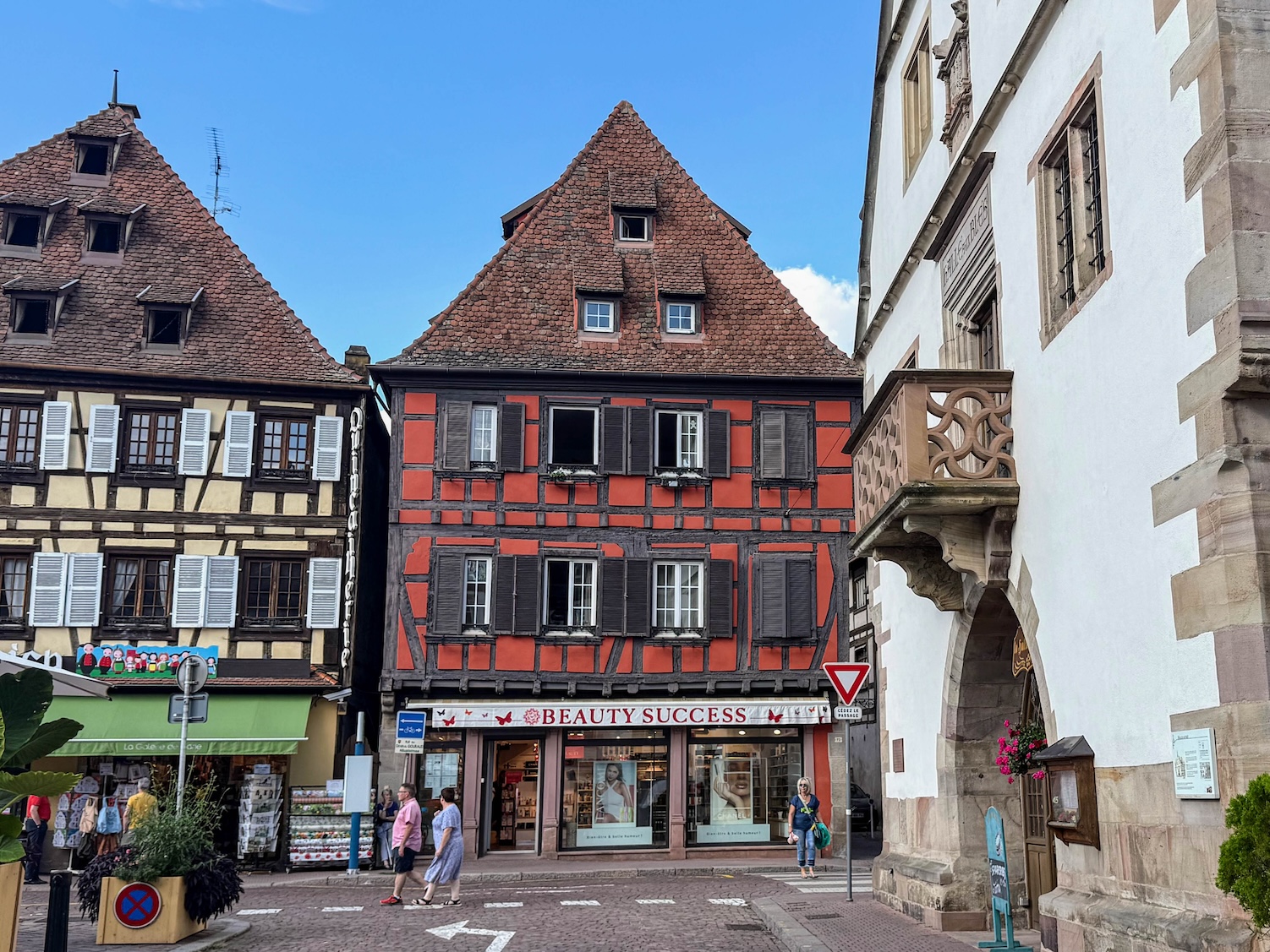 kleurrijke vakwerkhuizen in Obernai in de Elzas