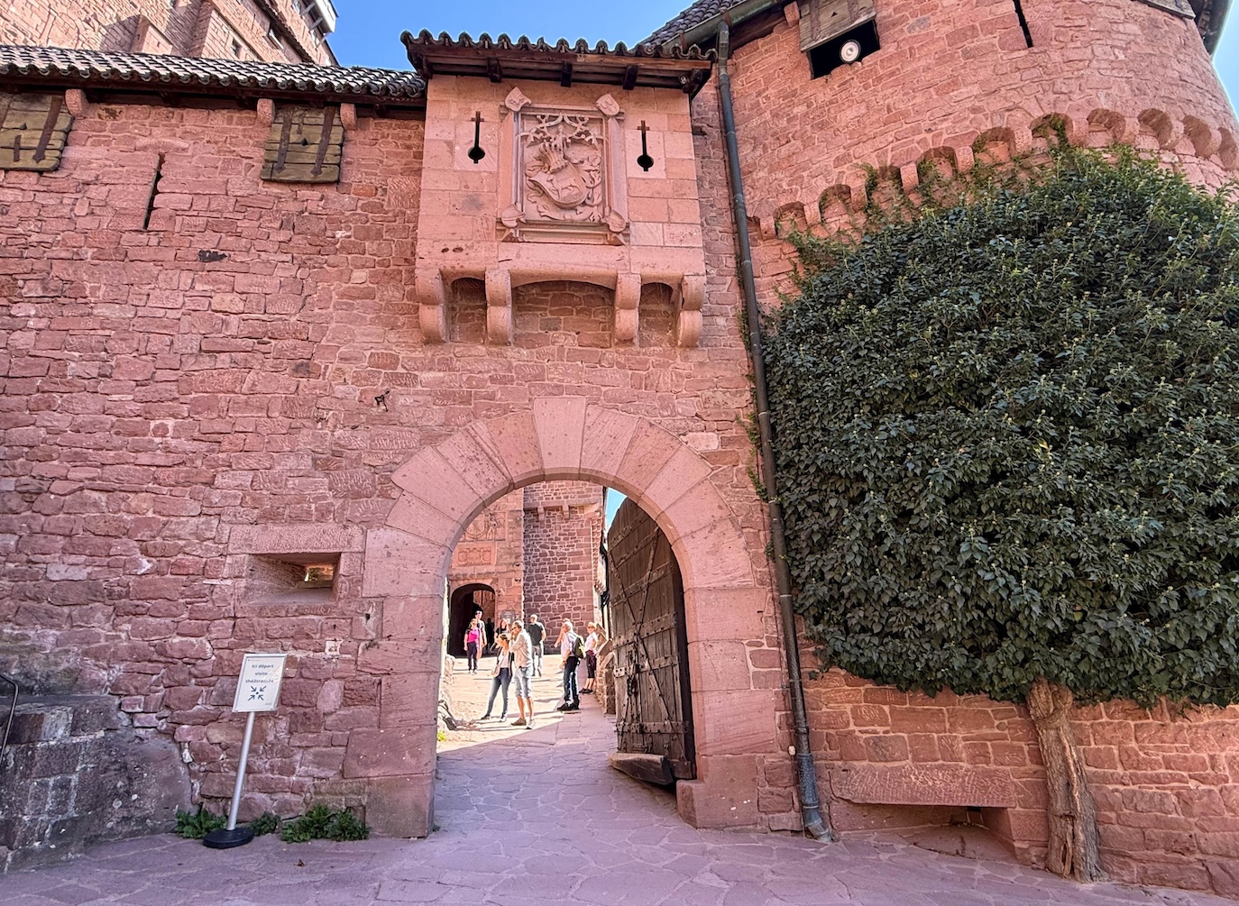 Poort van Château du Haut Koenigsbourg