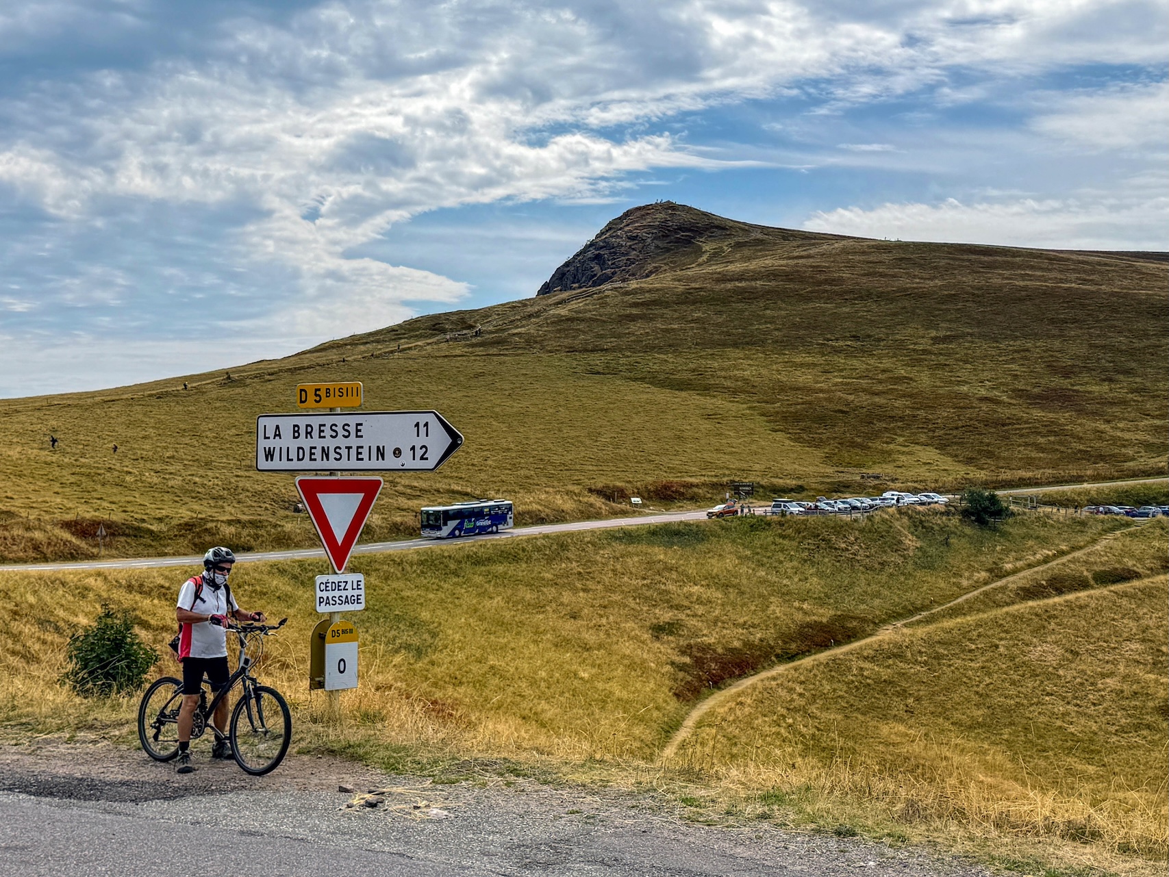 Fietser op Le Markstein in de Vogezen