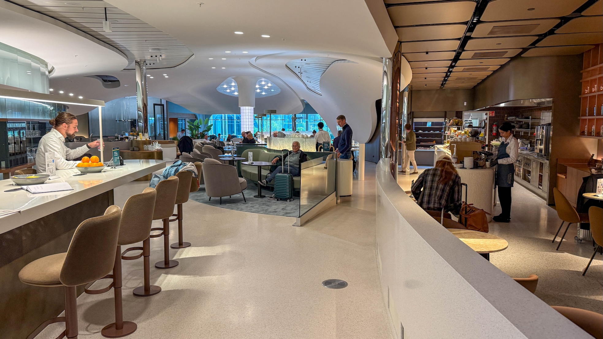Inkijkje in de Privium Club Lounge op Schiphol