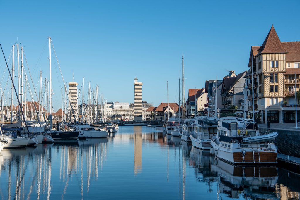 De haven van Deauville