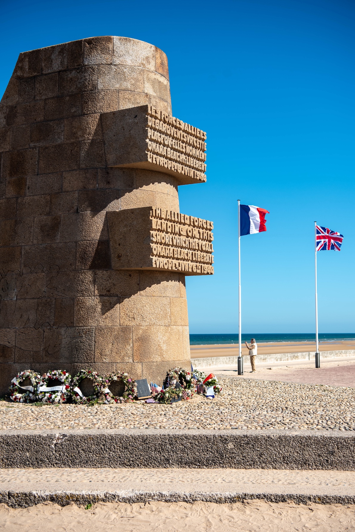 Het Signal Monument bij Omaha Beach, ter herinnering aan D Day