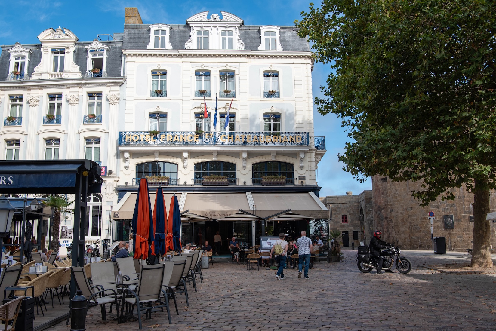 Place Chateaubriand in Saint-Malo