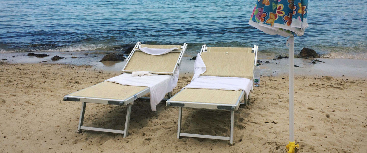 beach-claim-towels.jpg
