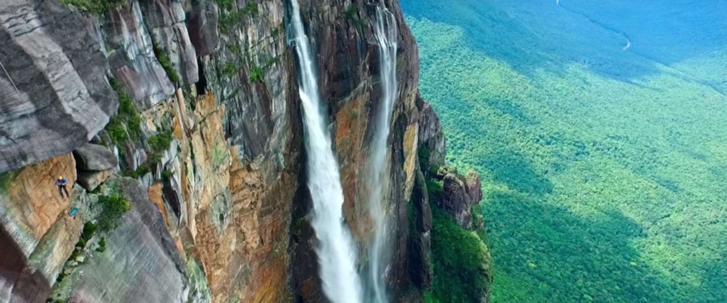 drone-hoogste-waterval-wereld-angelwaterval.jpg