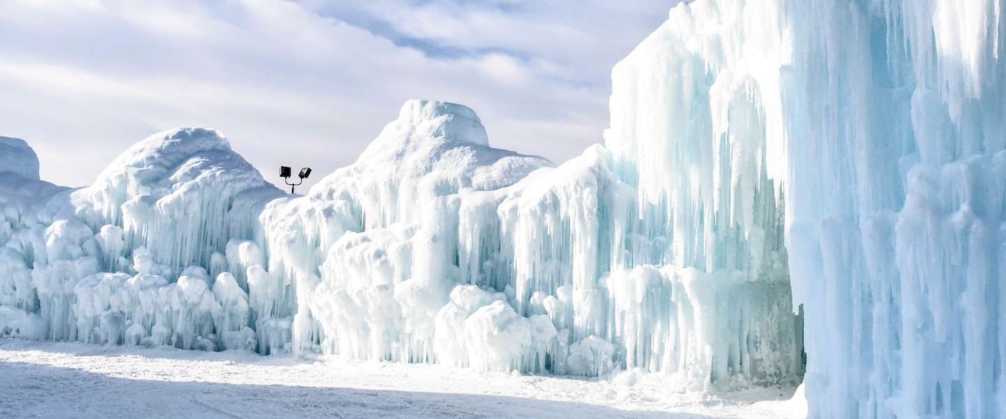 edmonton-ice-castles.jpg