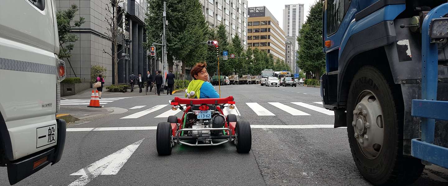 real-life-mario-kart-tokyo.jpg