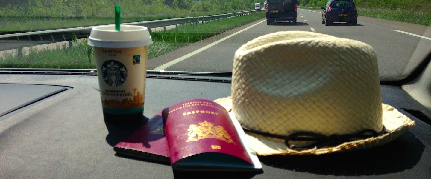starbucks-auto.jpg
